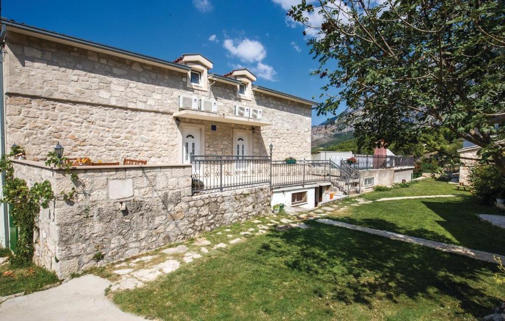 Farm Stay Feniks Tučepi Exterior foto